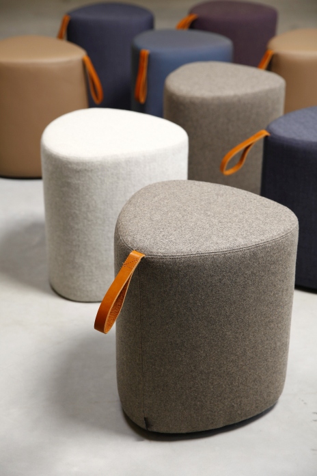 Pully Triangular Stool Cascando 