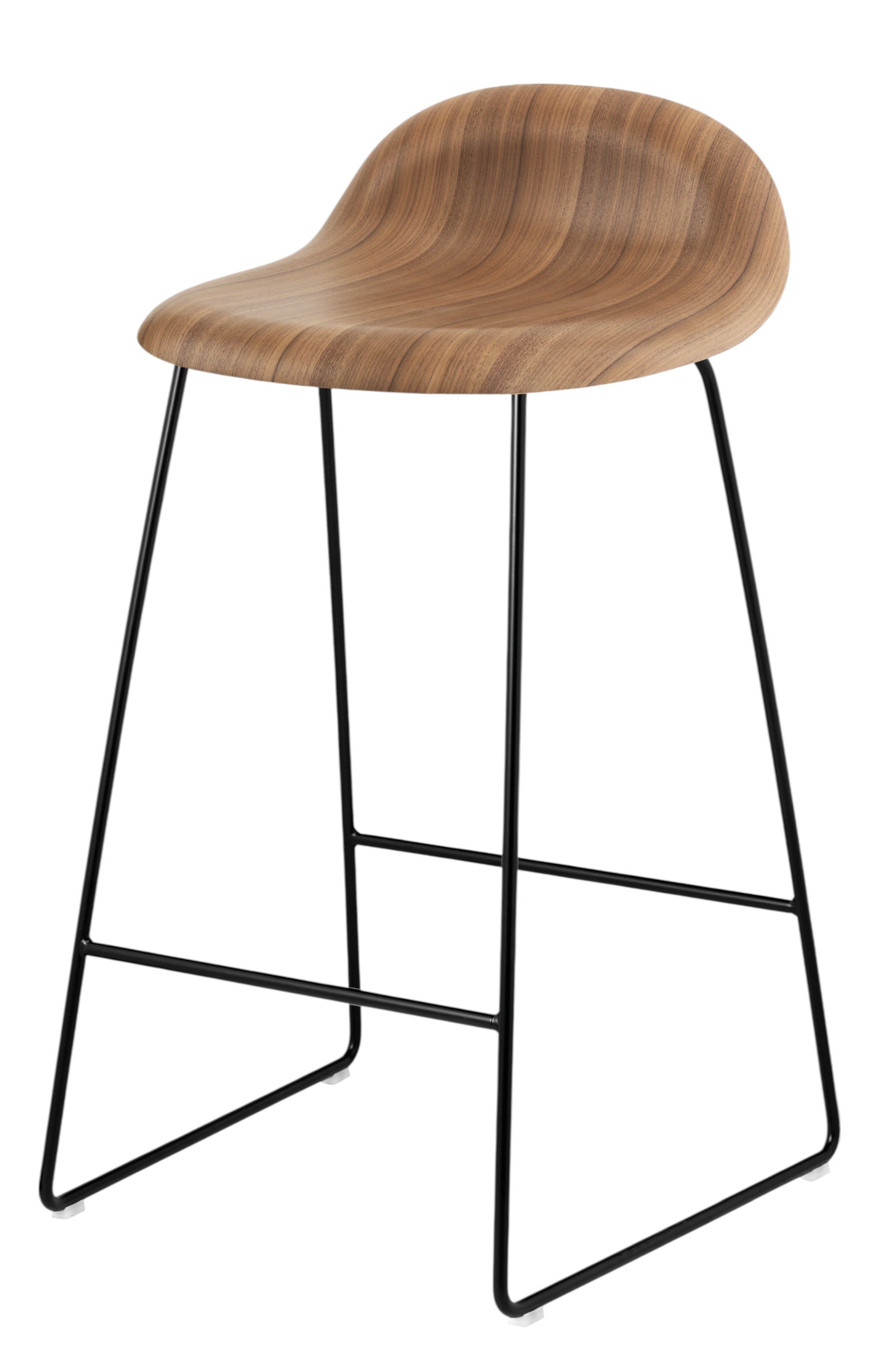 3D Barstool 65 Walnut - Sledge Base Black - Felt Glides Gubi
