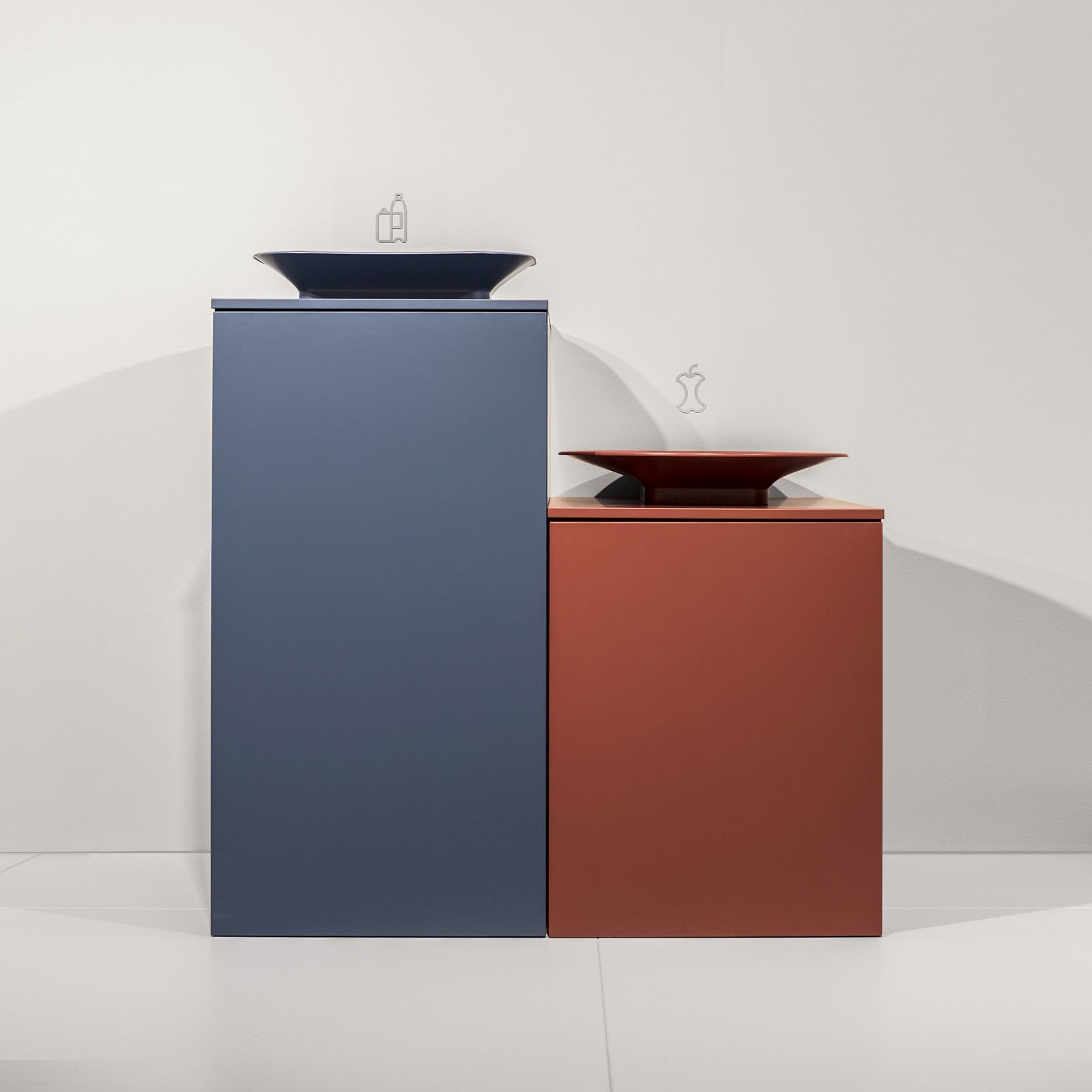 Exhibit Bin Waste bin / waste separation Mizetto QUICK SHIP