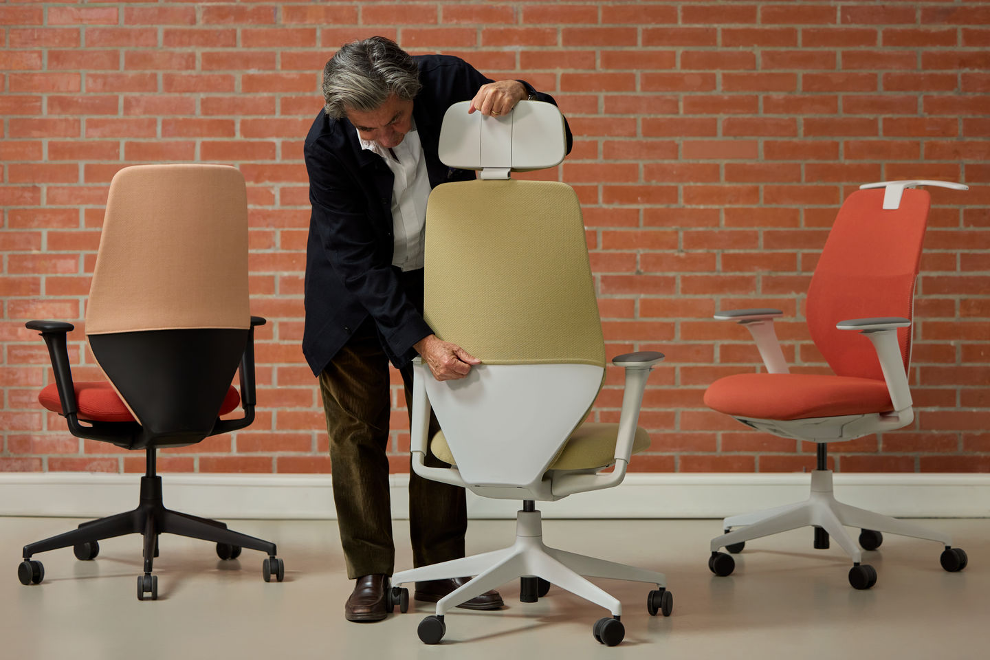 ACX Softknit High office swivel chair Vitra