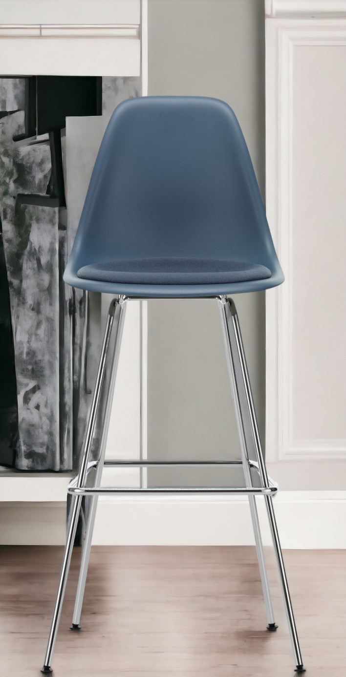Eames Plastic Bar Stool Bar Stool High with seat cushion Vitra
