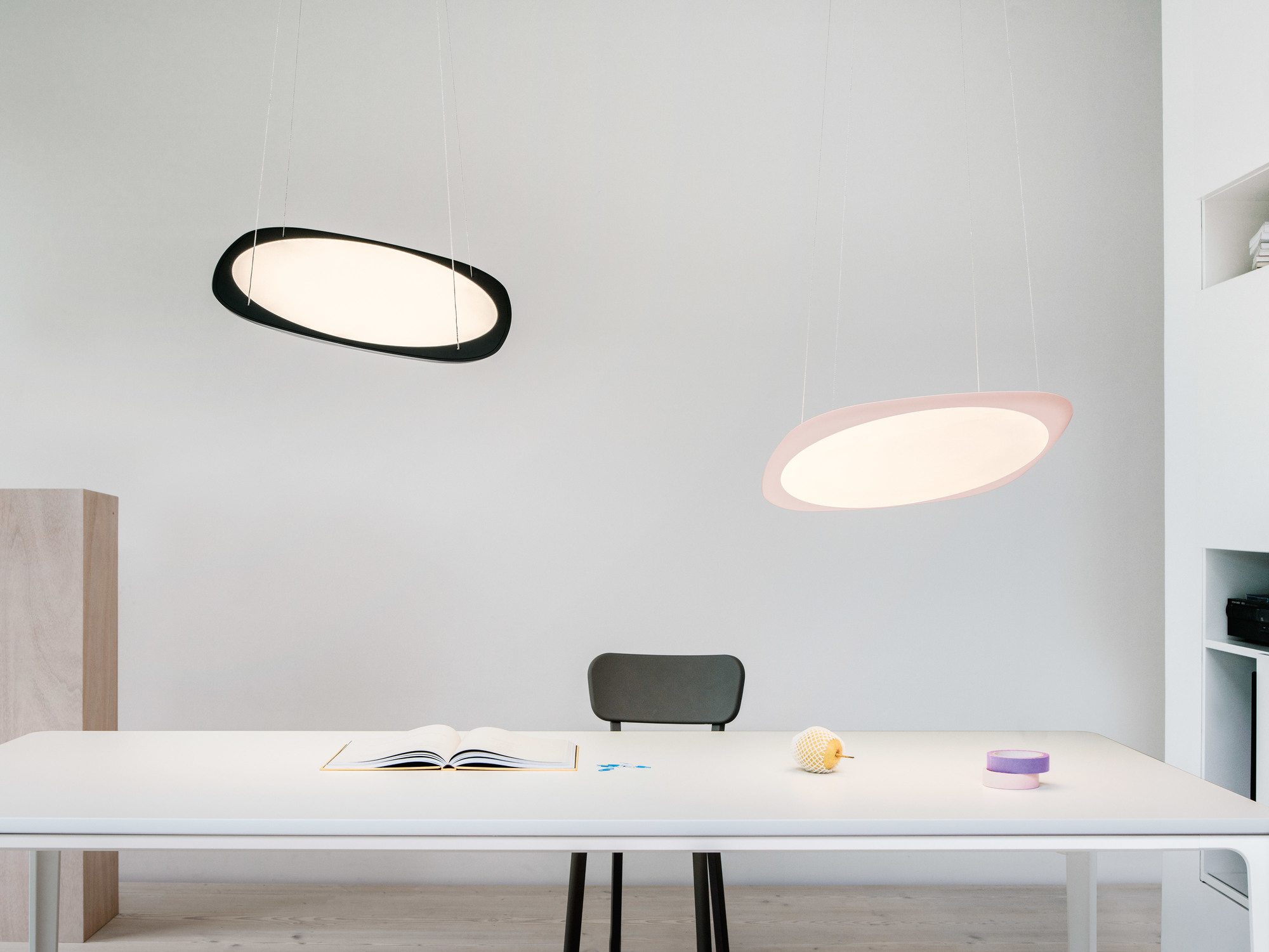 Flying Pendant light Grau