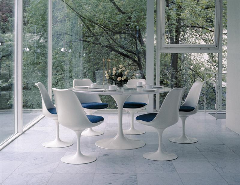 Tulip Chair, non-swivel chair, Knoll International EXHIBITION PIECE