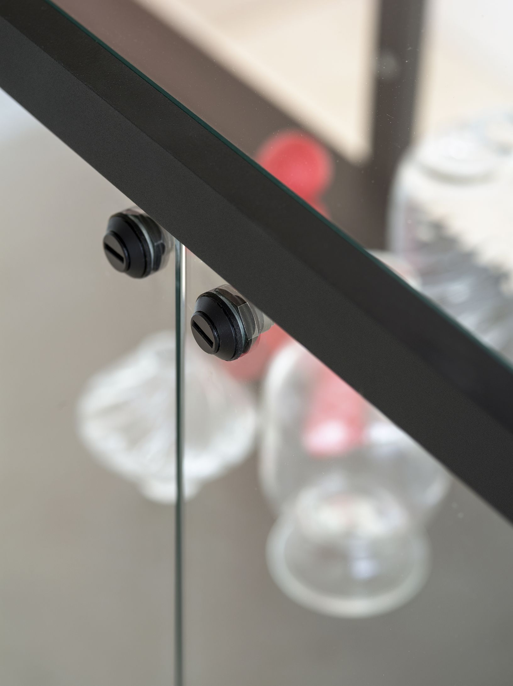 Stolp High Display cabinet Functionals