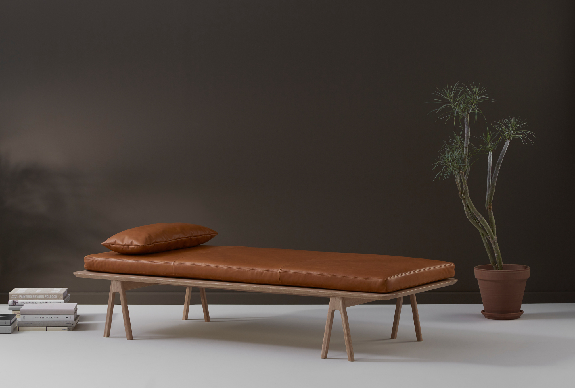 Level Daybed Pillow Sofa Cushions Cognac Leather Woud