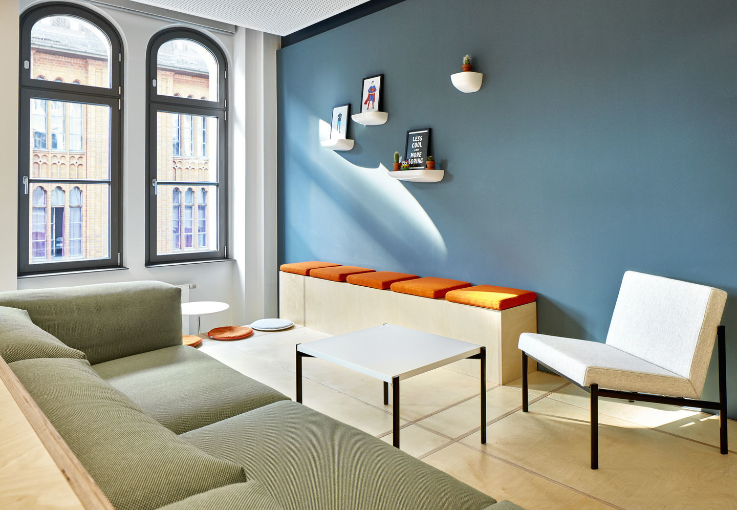 Corniches Wallboard Small Vitra