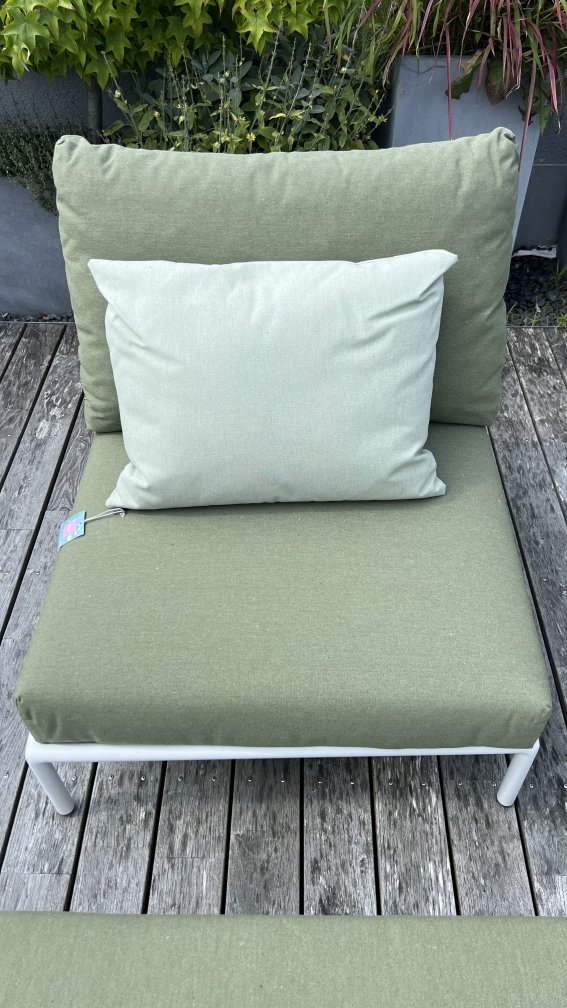 Level 2 Lounge Combination Outdoor Houe EXHIBITION PIECE