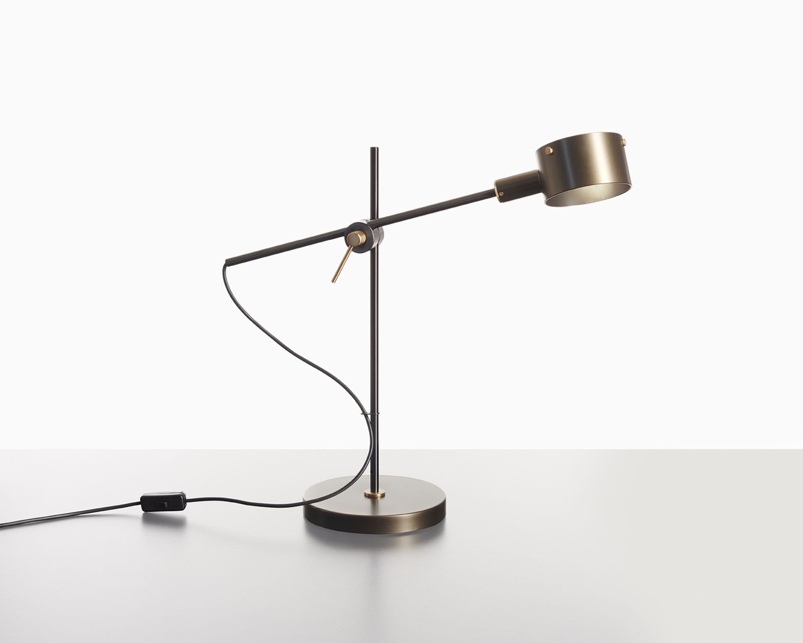 G.O. 252 table lamp Oluce G.O. 252 table lamp Oluce