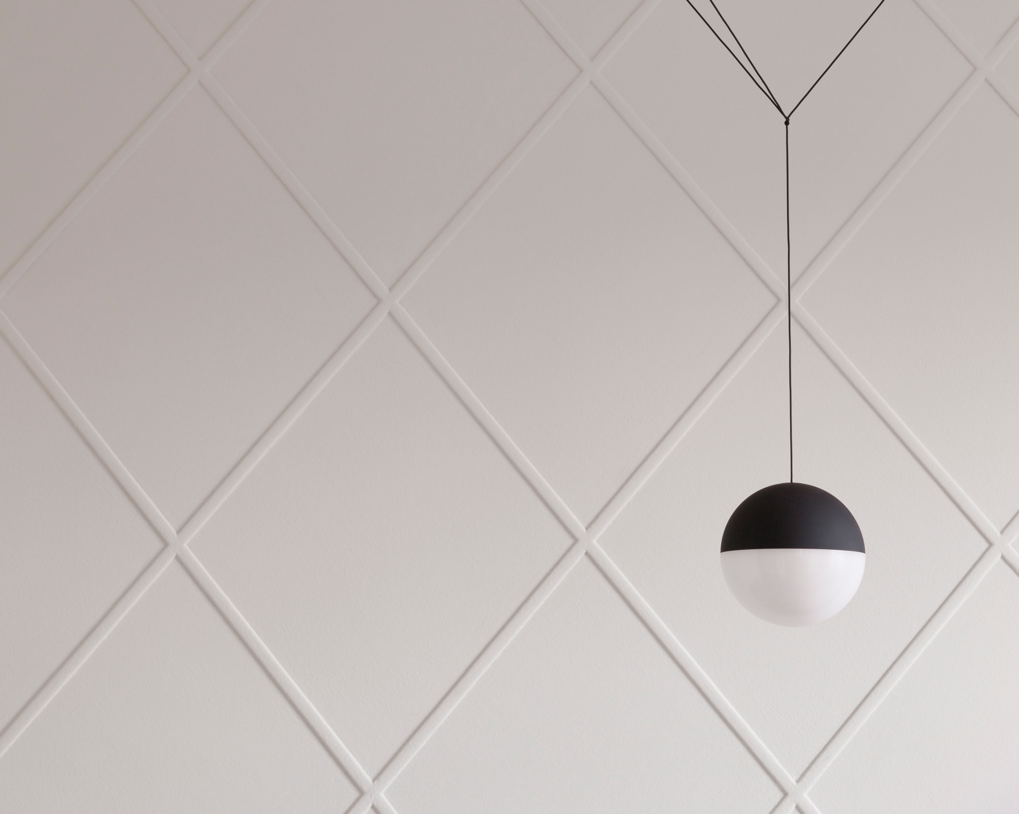 String Light Sphere Head Pendant lamp Flos