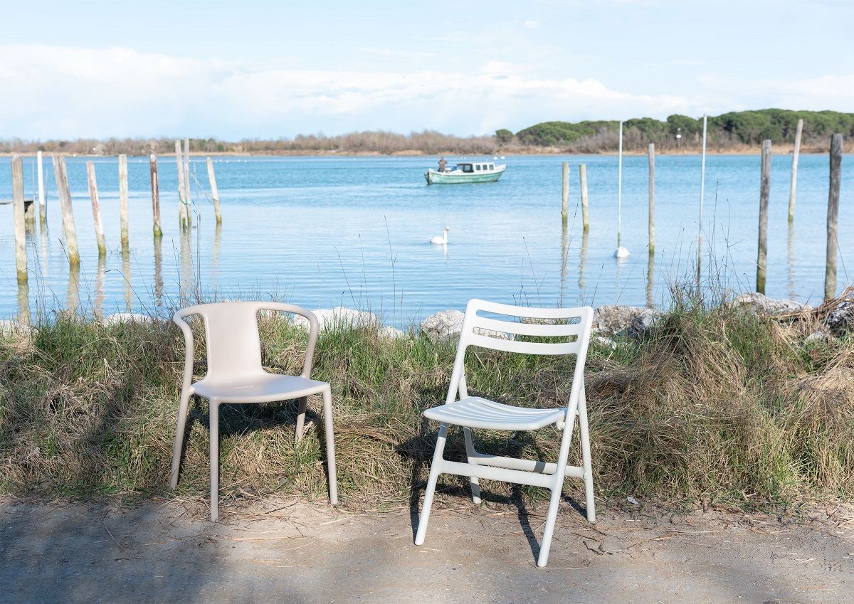 Air Armchair Indoor/Outdoor Chair with Armrests Magis