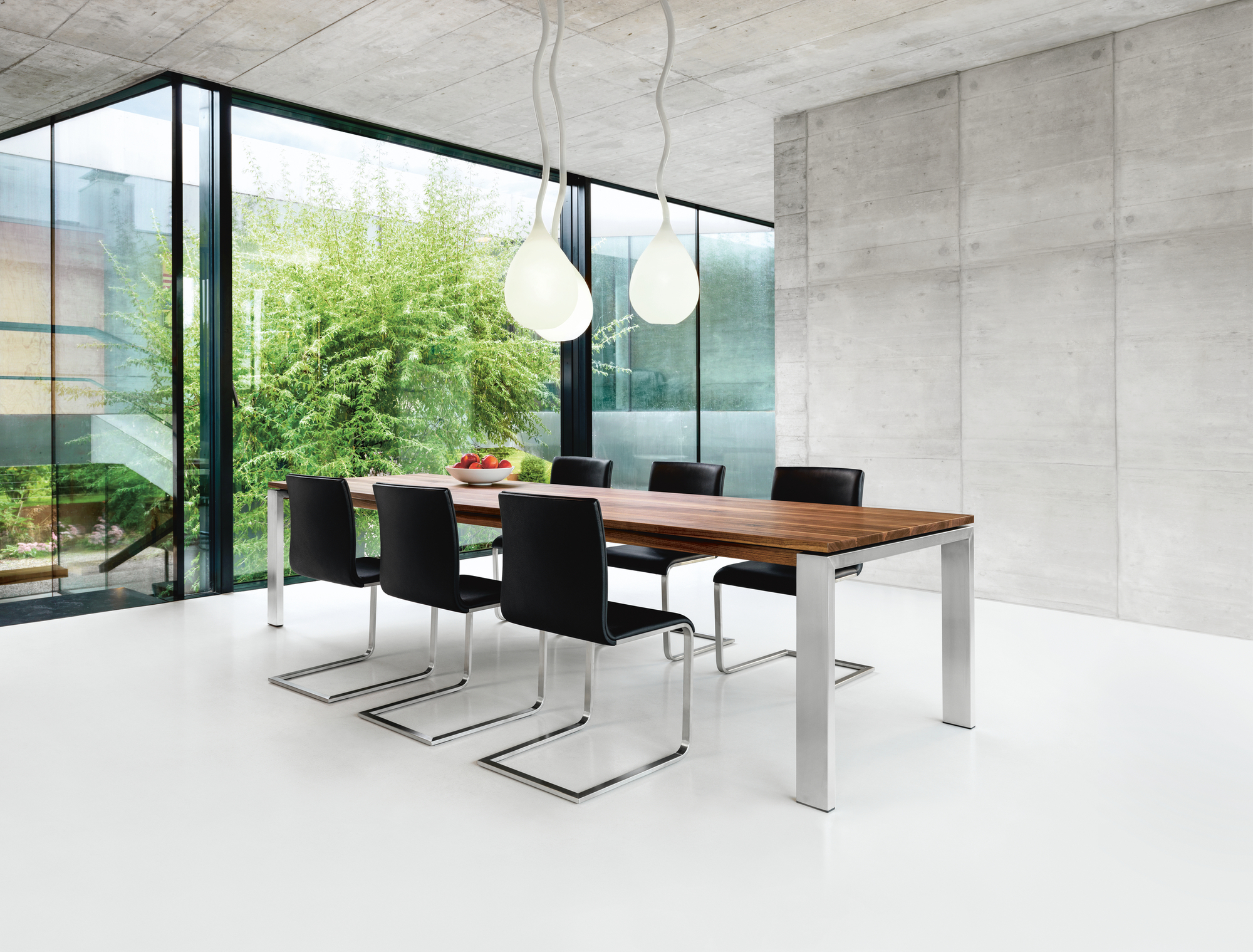 Lynn S chair Girsberger
