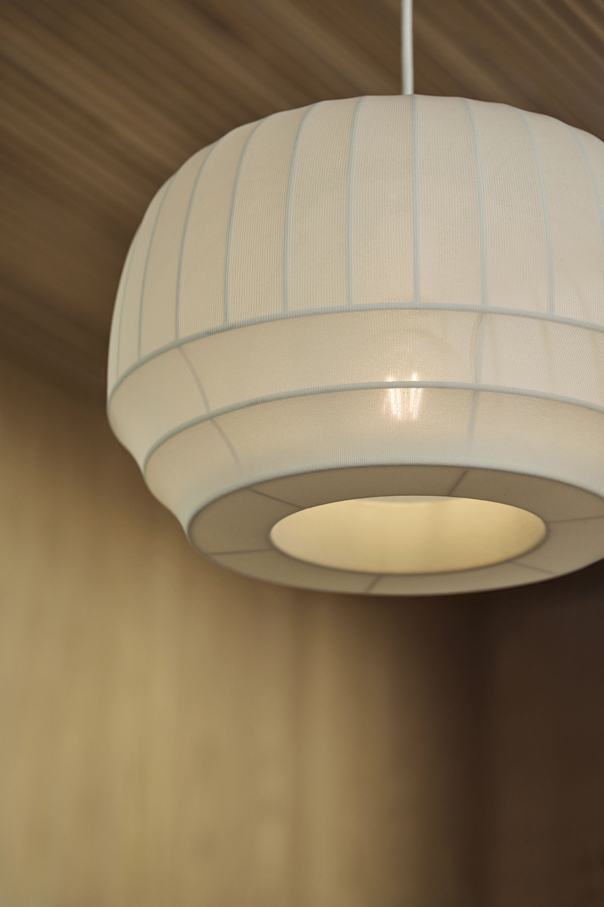 Tradition pendant lamp tall Northern