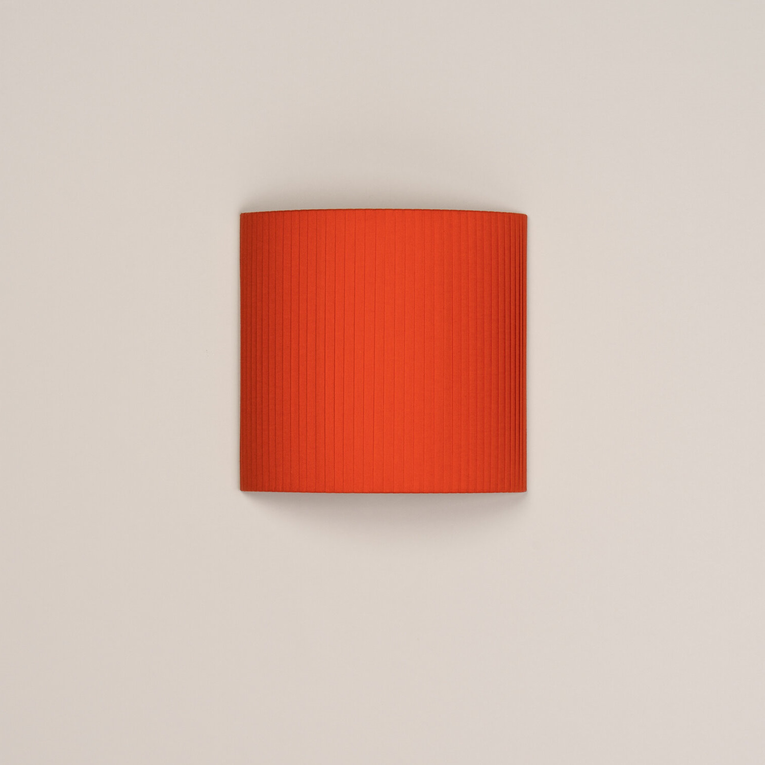 Comodín cuadrado square wall lamp Red-amber ribbon Santa & Cole