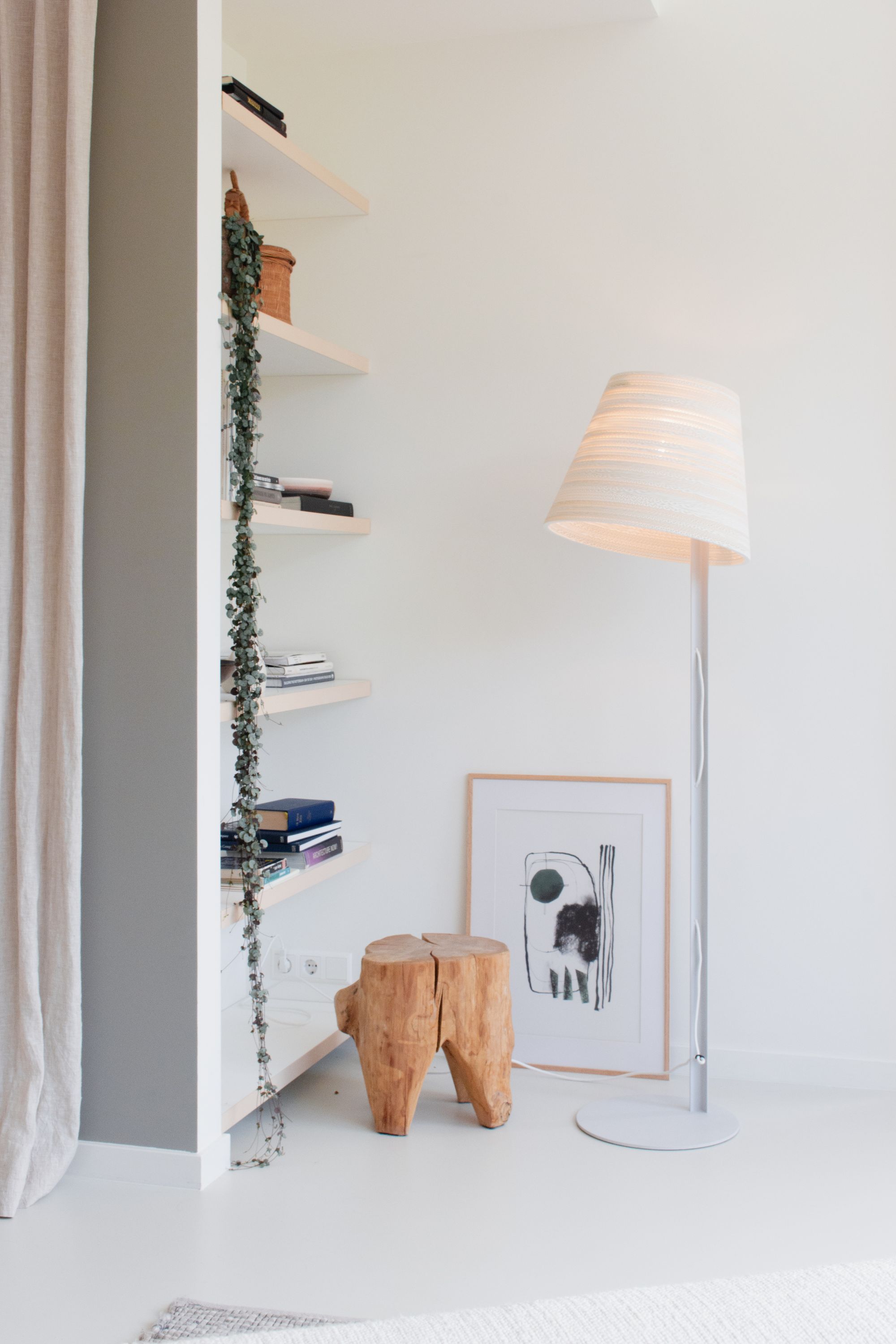 Tilt Floor Lamp Scraplights white Graypants
