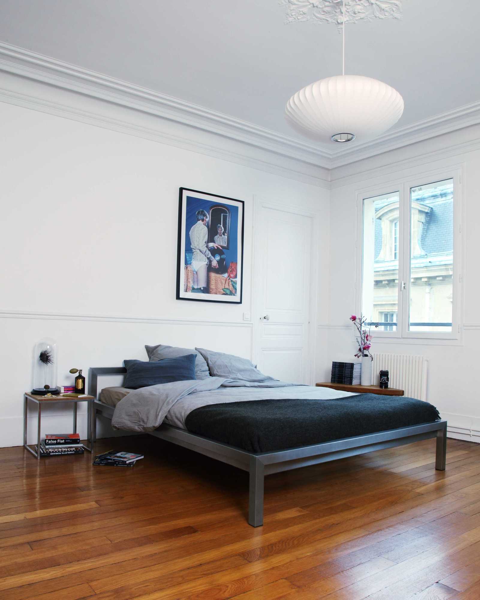 Pure stainless steel bed H 666 VA 160 x 200 cm Hans Hansen