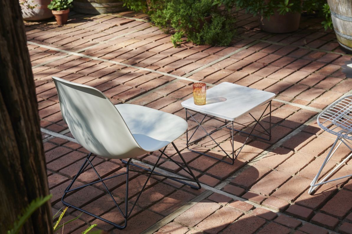 Eames Fibreglass Chair LSR Chair Vitra