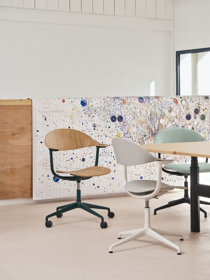 Mynt back and seat Plywood office swivel chair Vitra