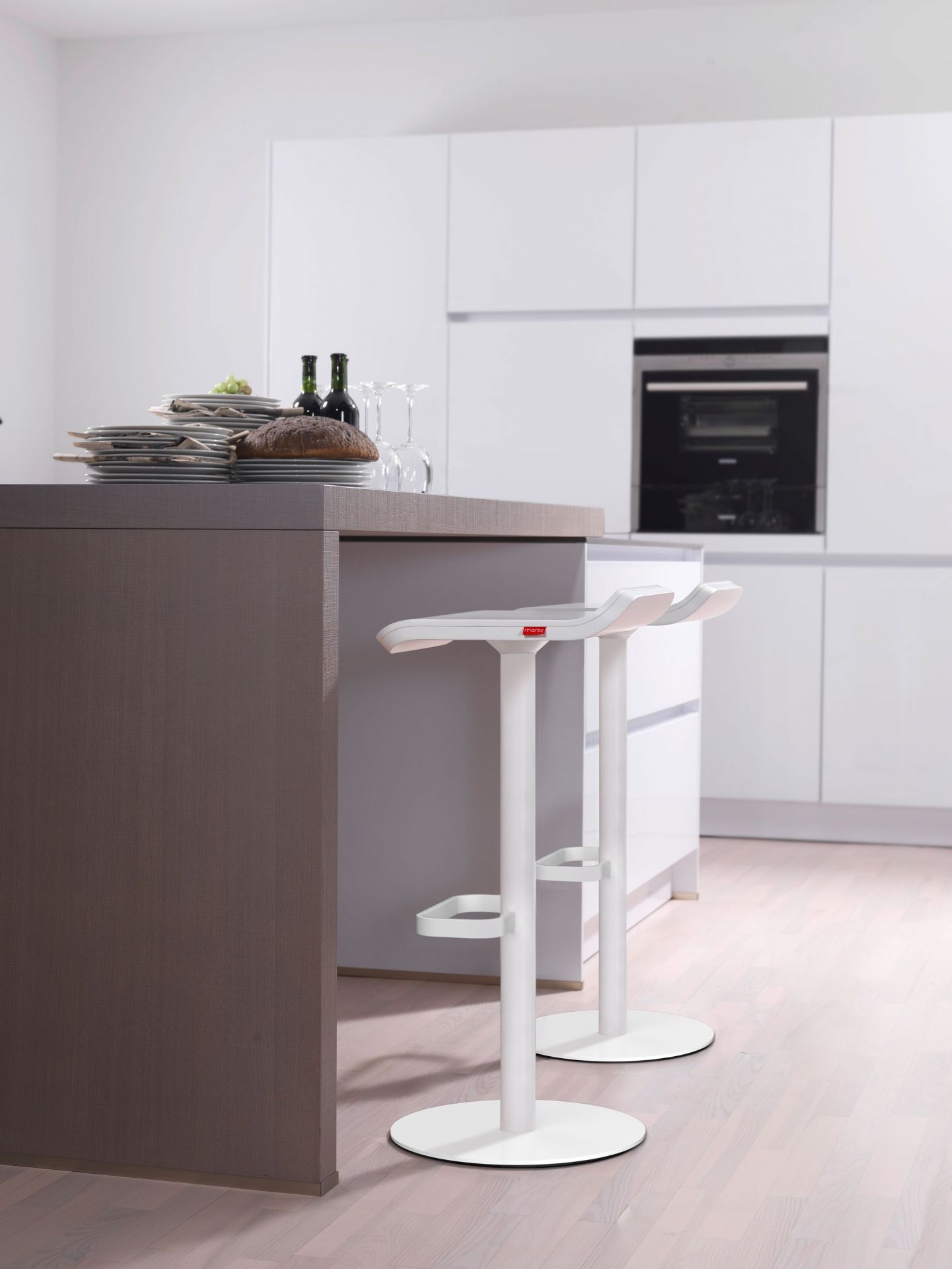 ED Bar Stool Static White Moree