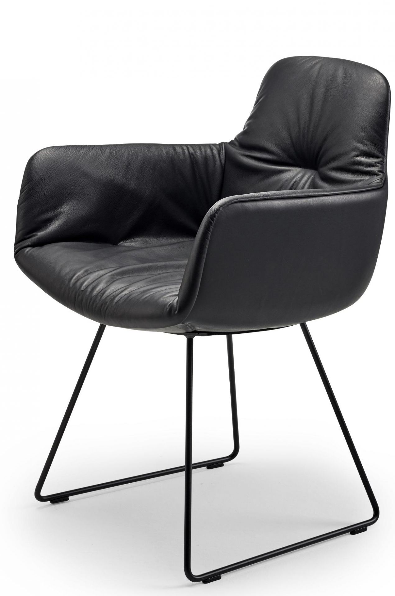 Leya chair armrest high Freifrau Manufaktur