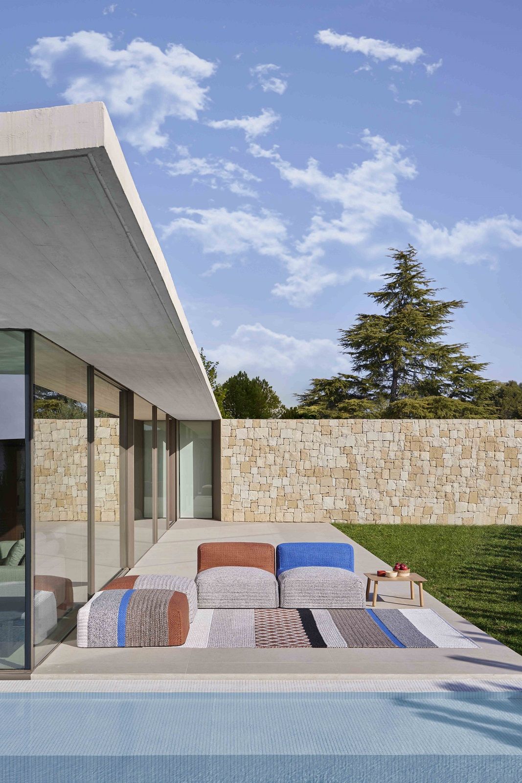 Mangas Outdoor Rug Gan