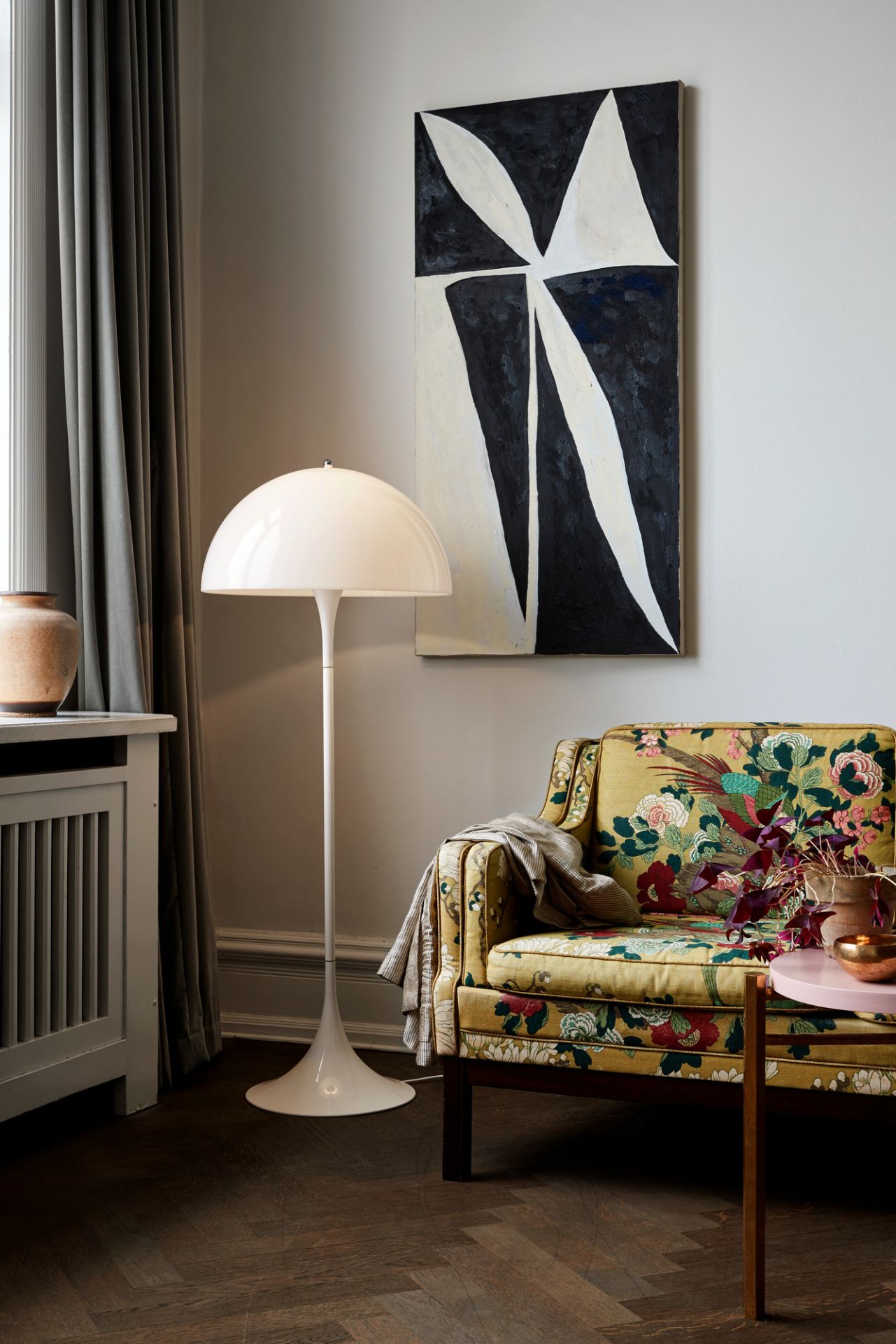 Panthella floor lamp Louis Poulsen
