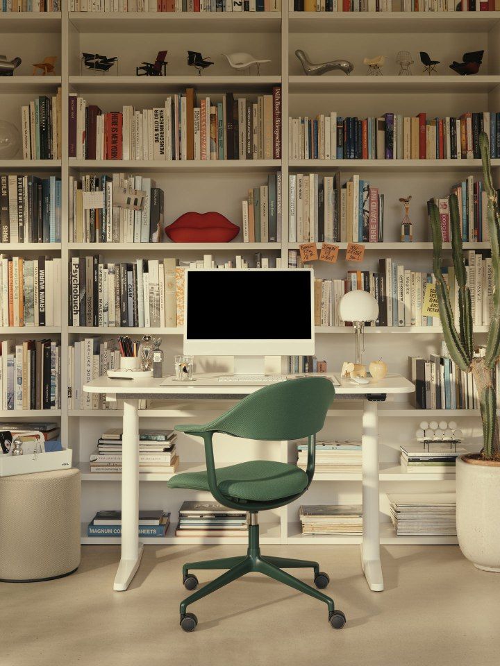 Mynt back and seat plastic office swivel chair Vitra