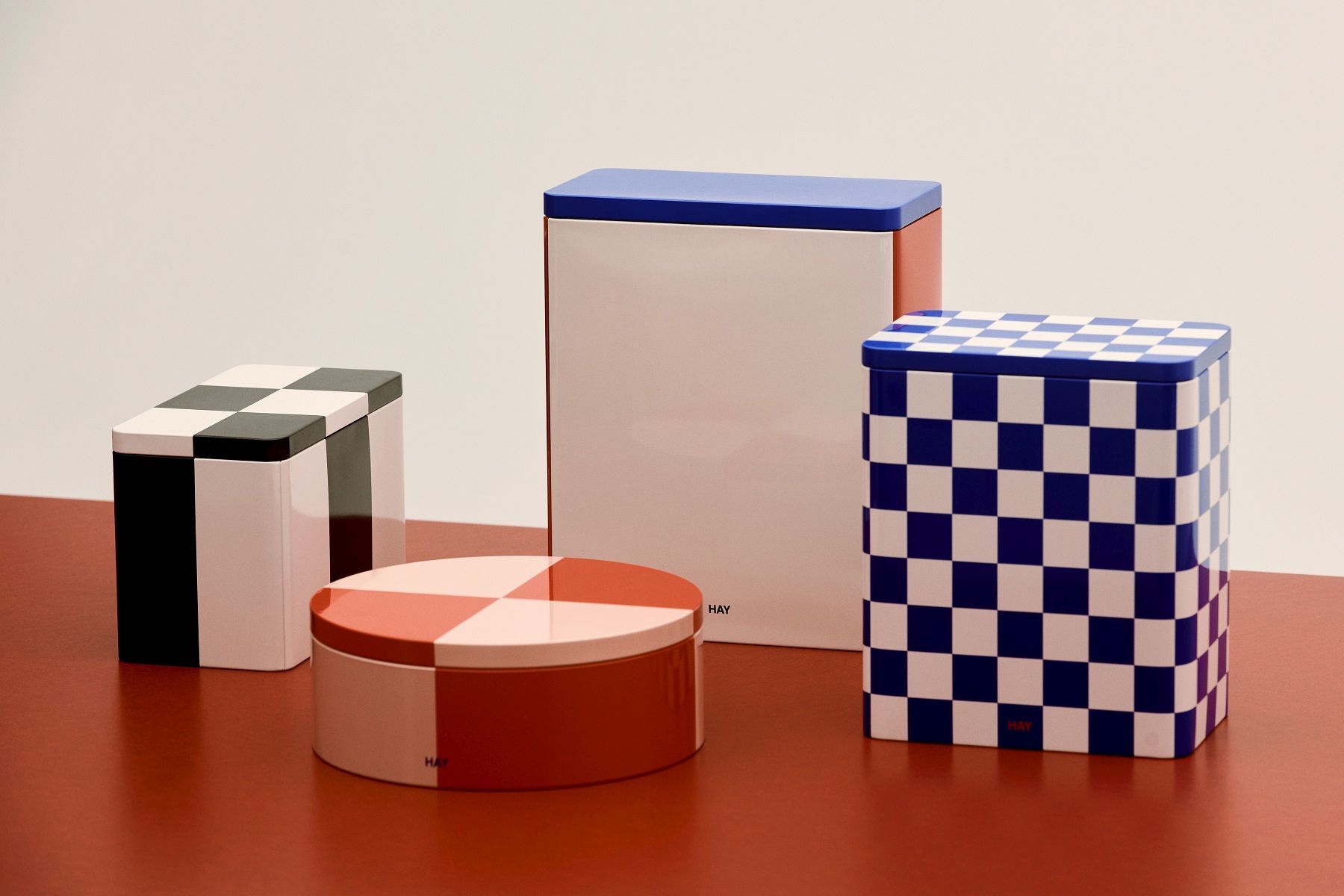 Tin Container Round Red and soft pink storage box Hay