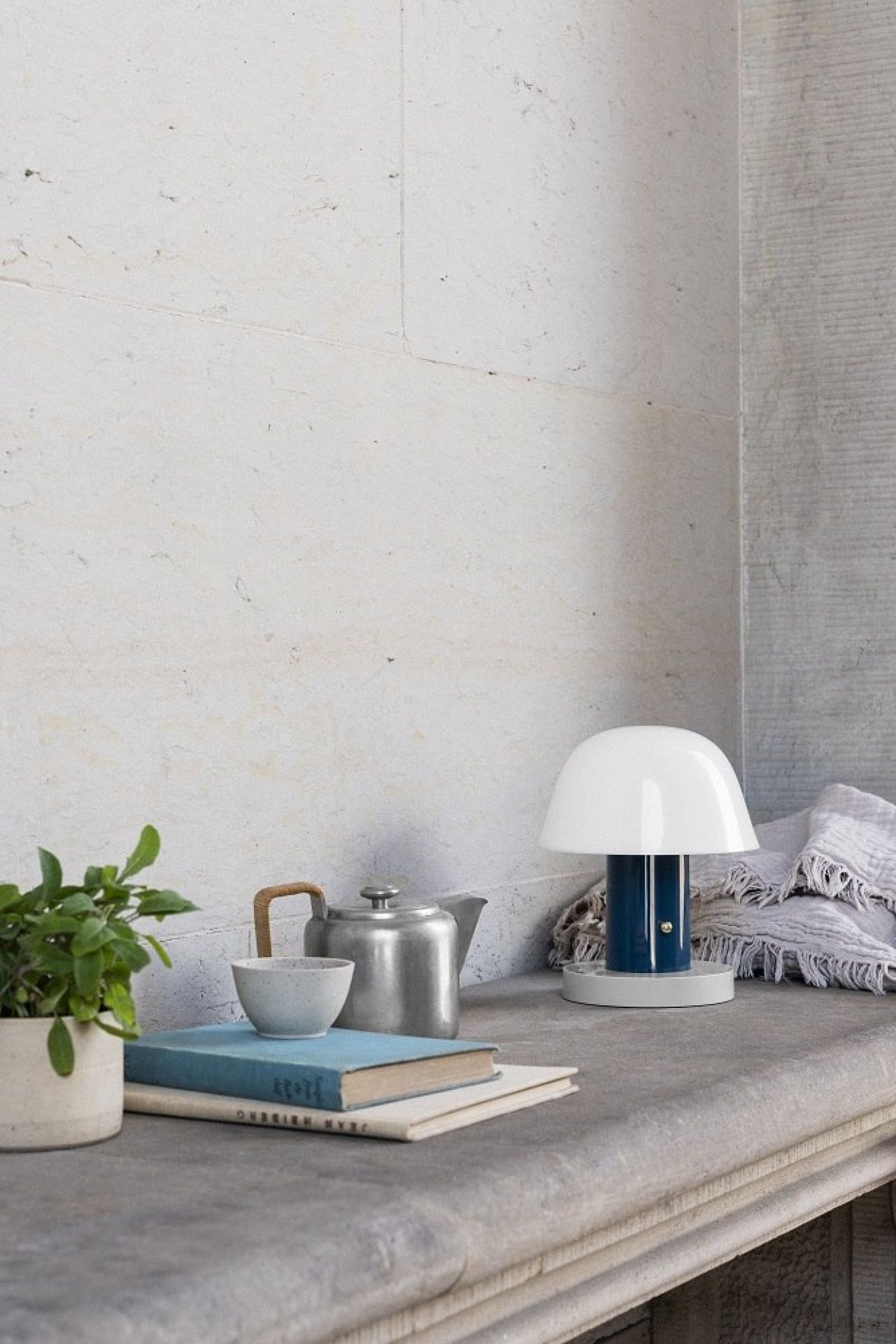 Setago JH27 Battery lamp / Table lamp AndTradition
