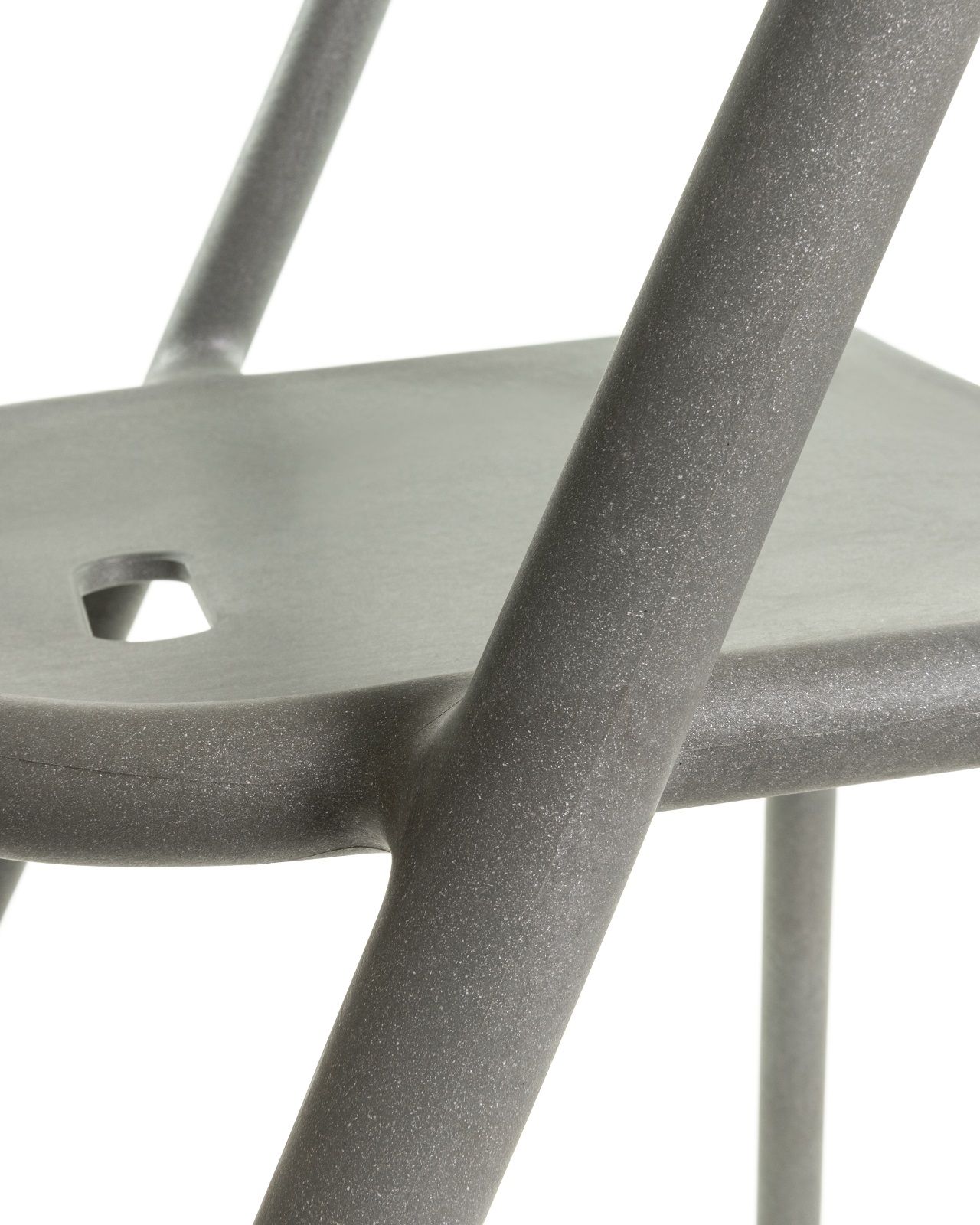 RE Air-ArmChair Indoor / Outdoor 100% Recycled Armchair Magis 