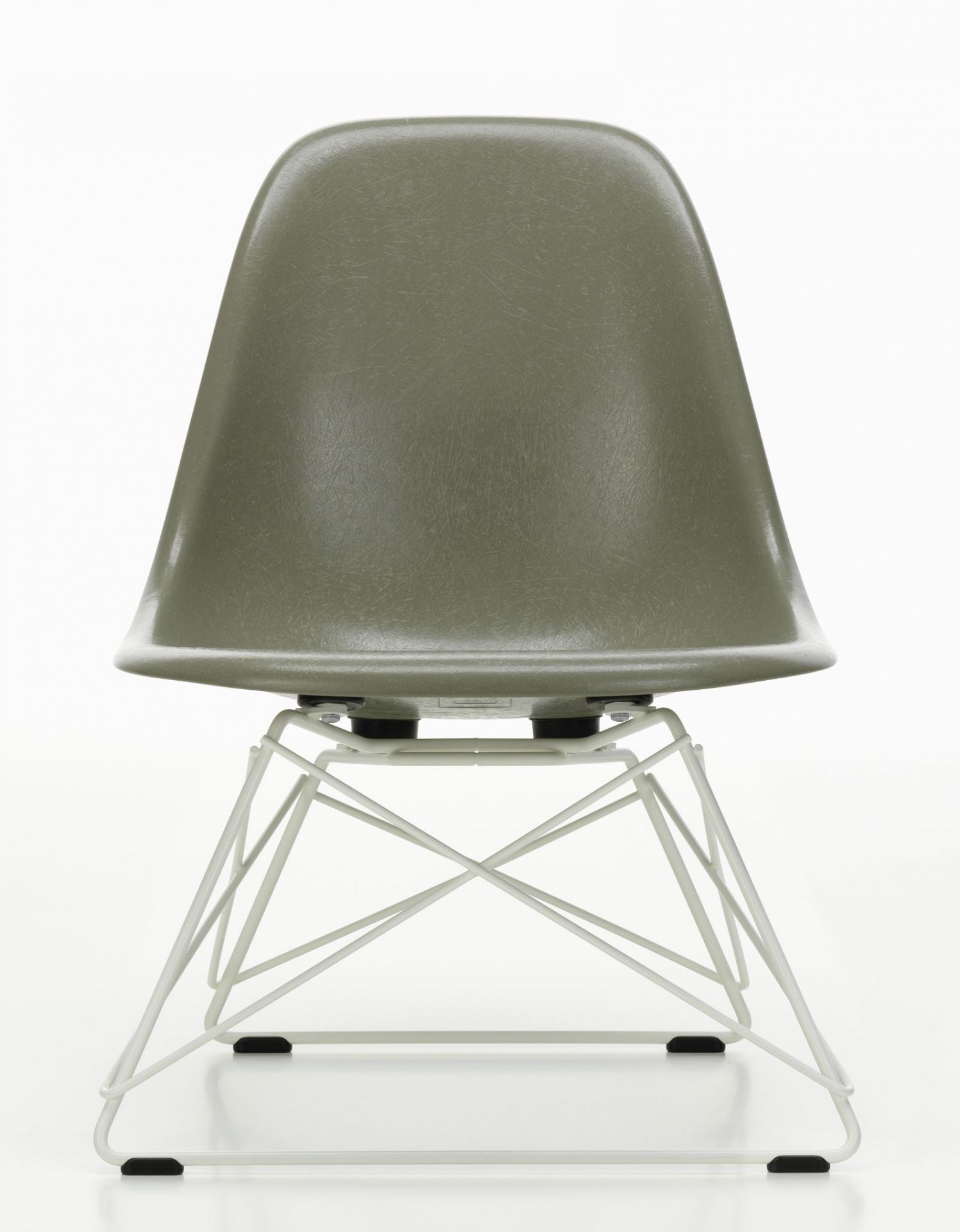 Eames Fibreglass Chair LSR Chair Vitra