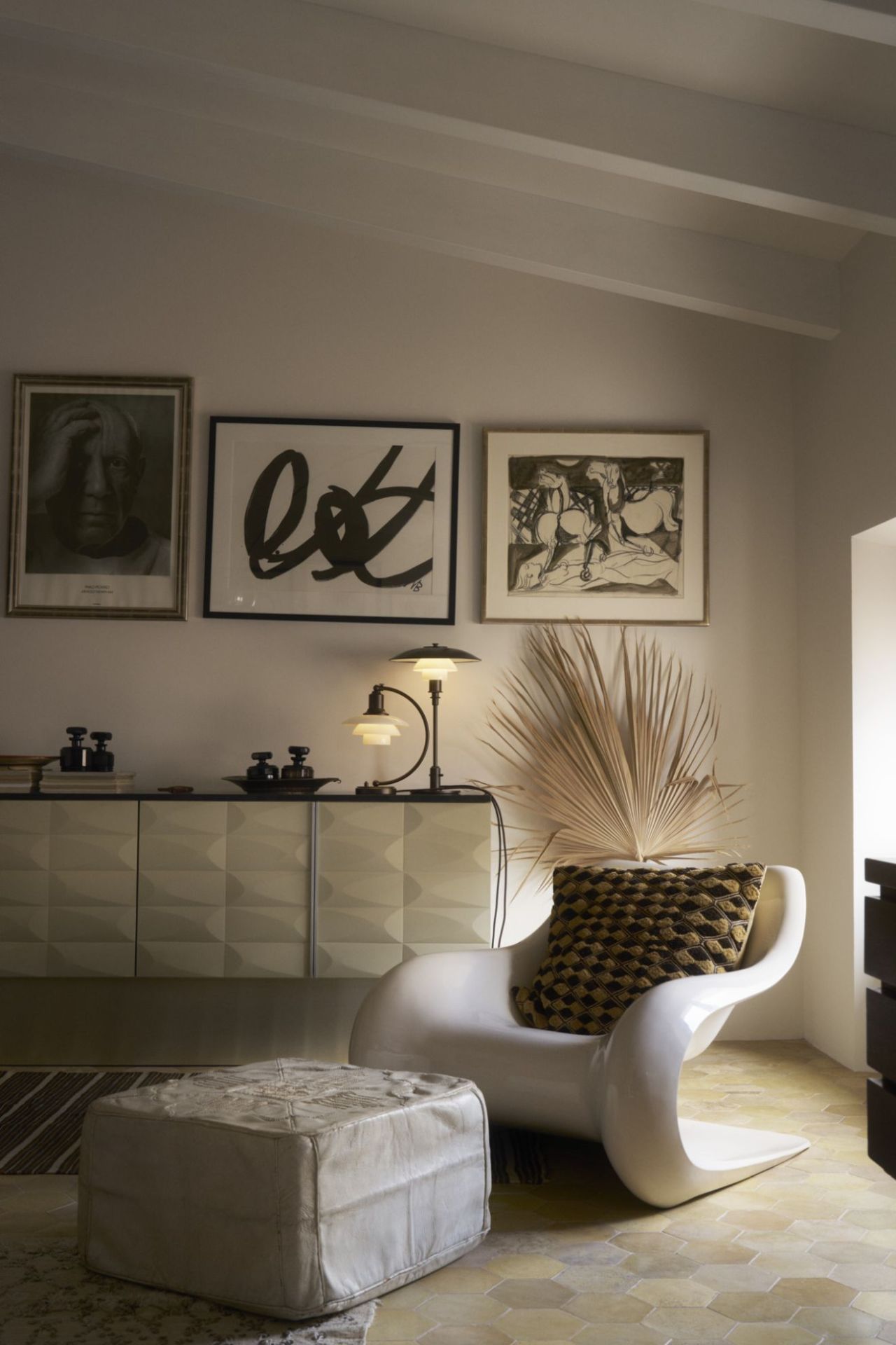 PH 3/2 Aged Brass Opal table lamp Louis Poulsen
