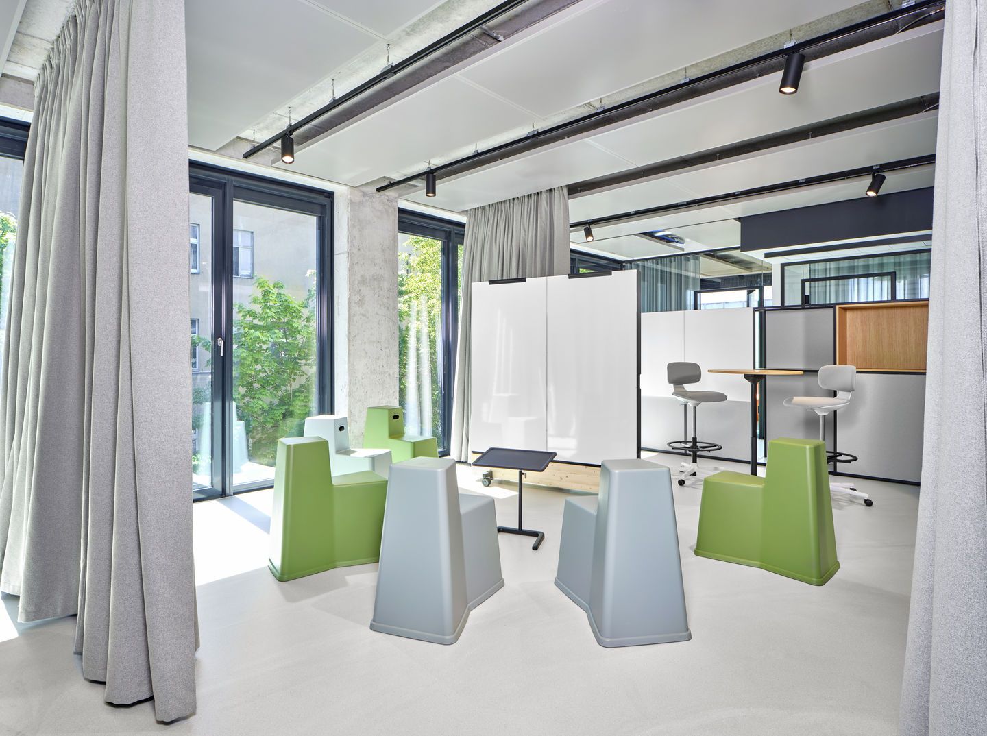 Rookie High office swivel chair Vitra