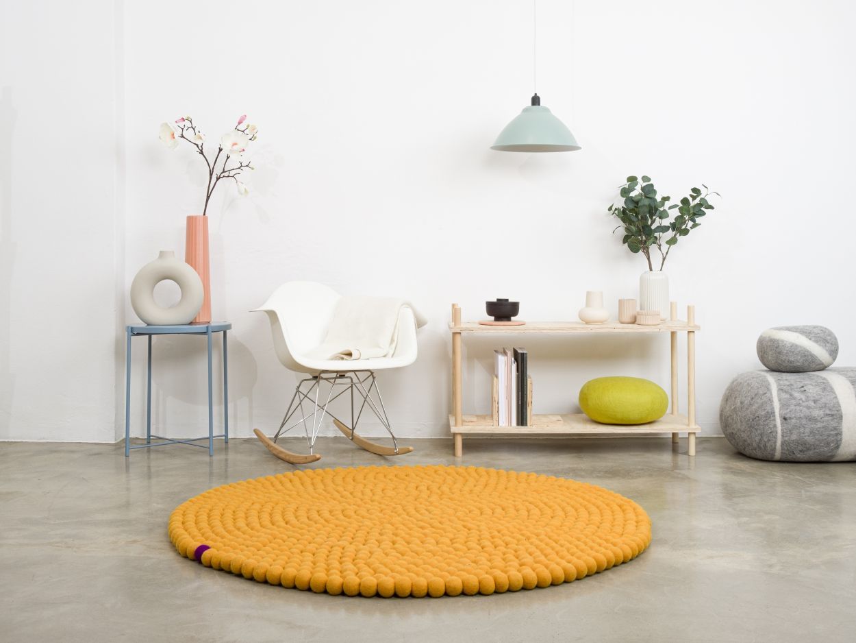 Big One Round Felt carpet Ø 300 cm myfelt Ochre yellow