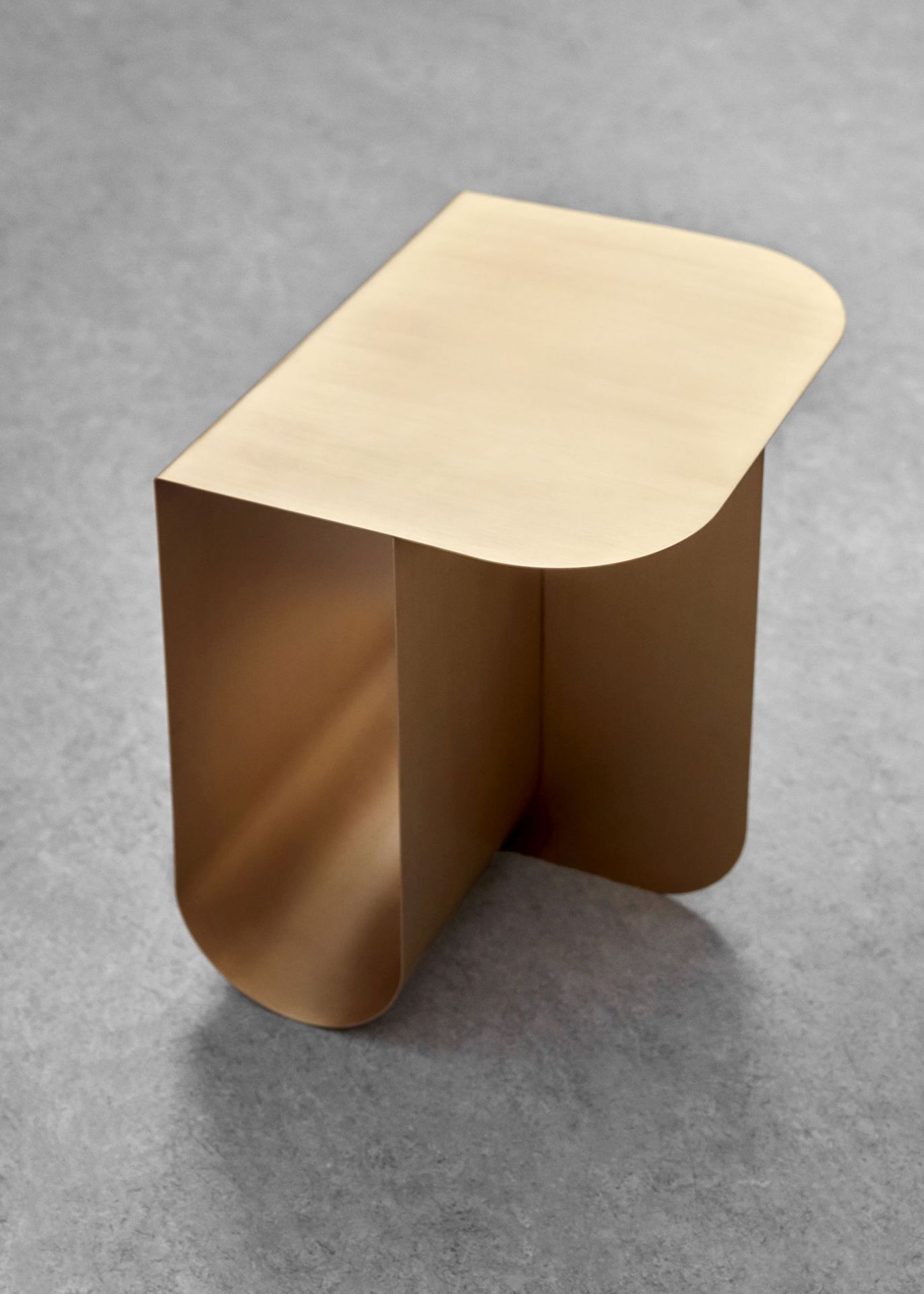 Mass Side table black Northern