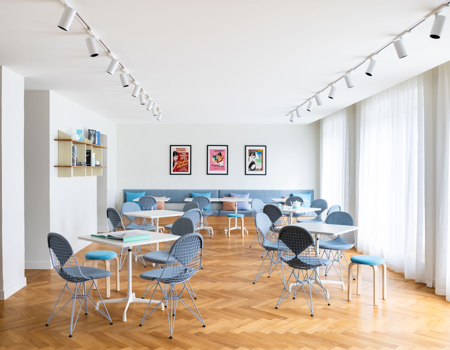 DKR-2 Wire Chair with seat and back cushion Vitra