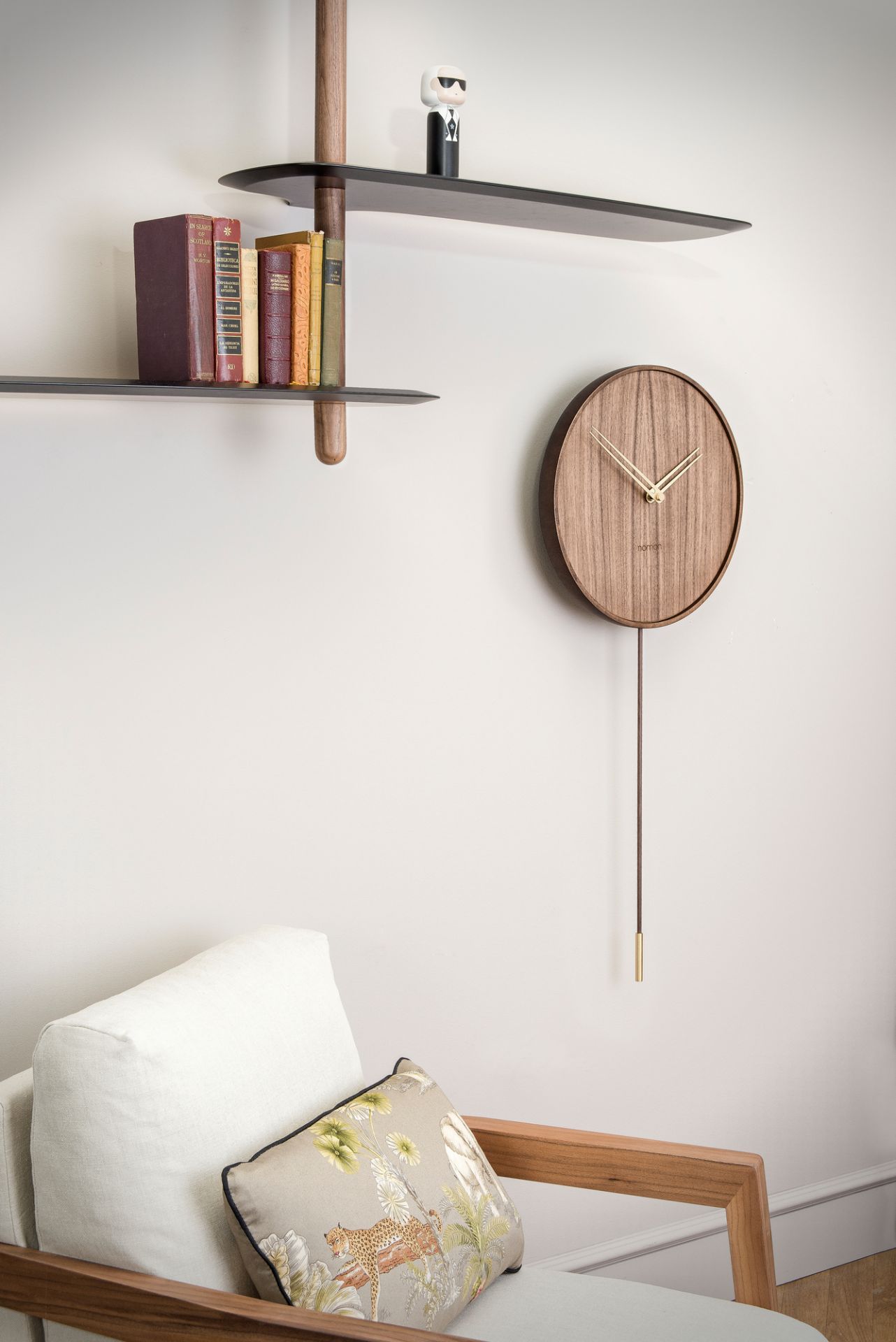 Swing g Wall Clock nomon