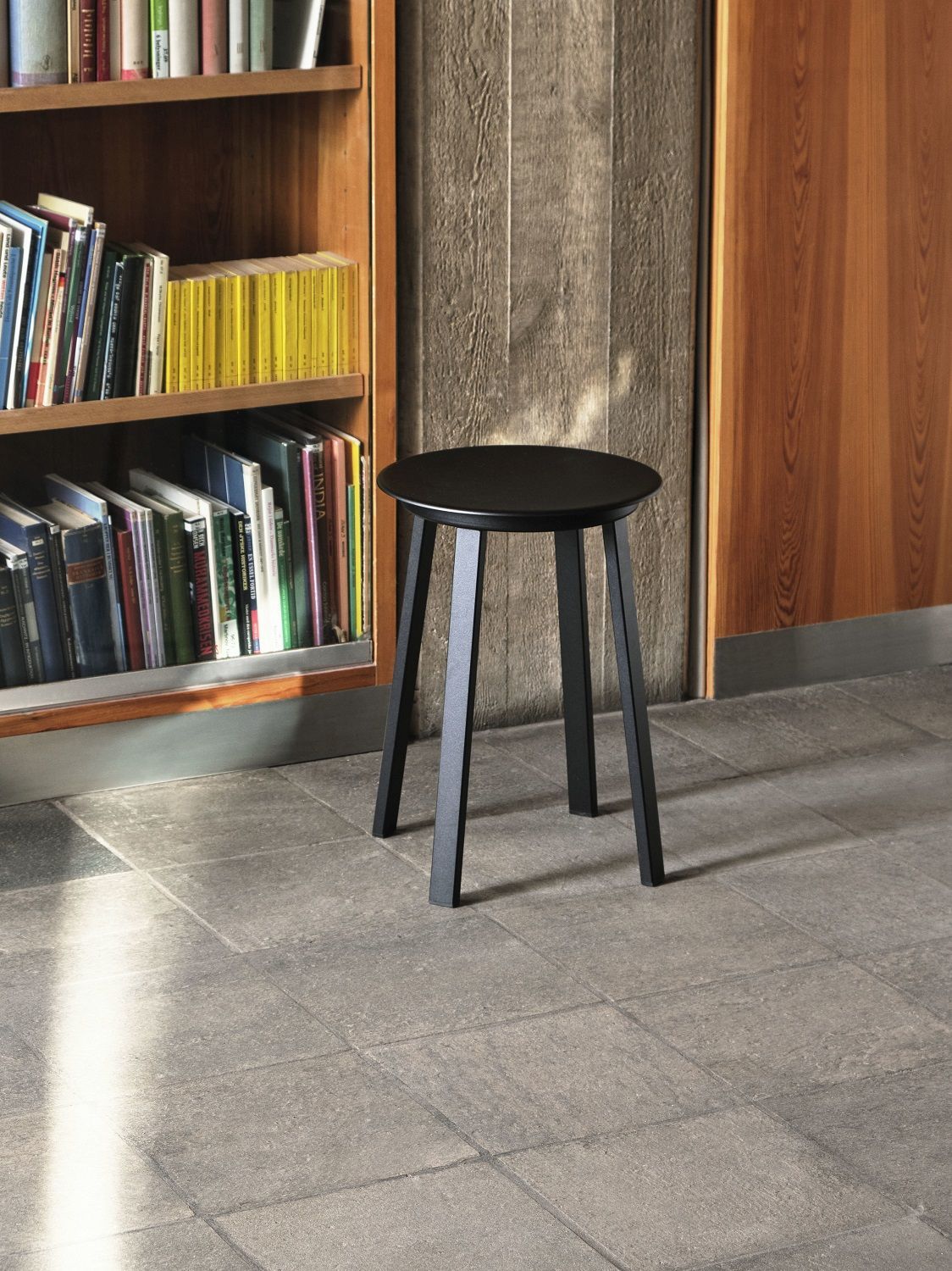 Revolver Stool Hay