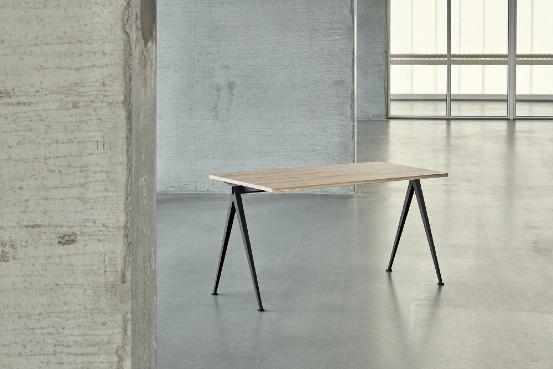 Pyramid Table 01 / Secretary Hay