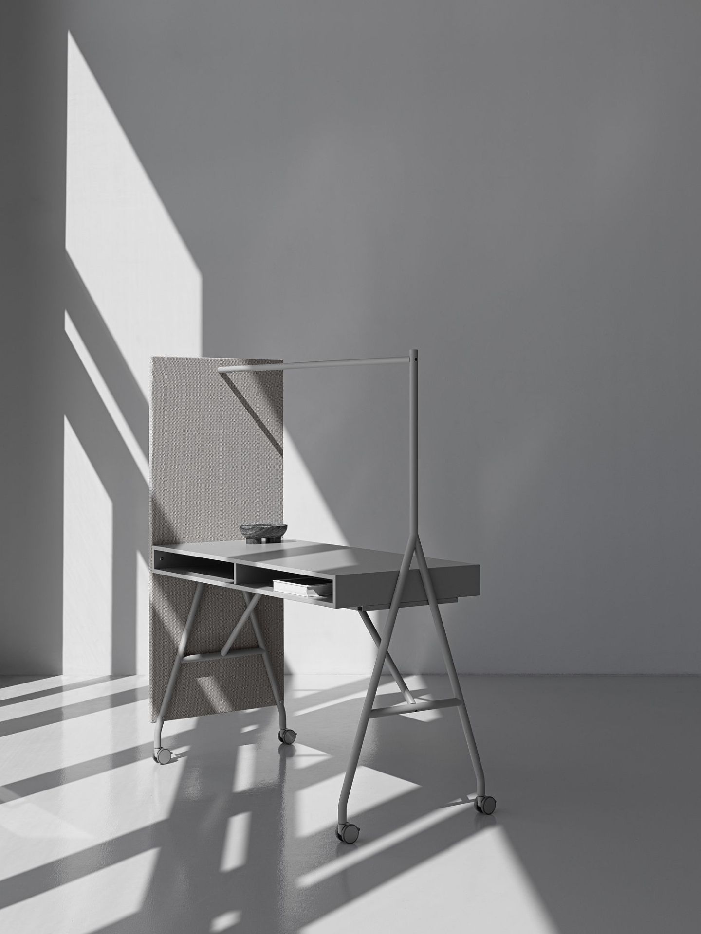 Hangout High Desk high table Mizetto QUICK SHIP