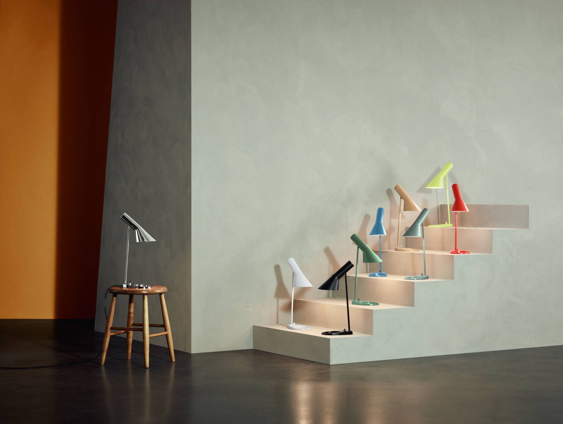 AJ table lamp Louis Poulsen