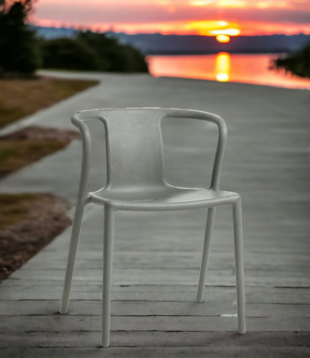 RE Air-ArmChair Indoor / Outdoor 100% Recycled Armchair Magis 