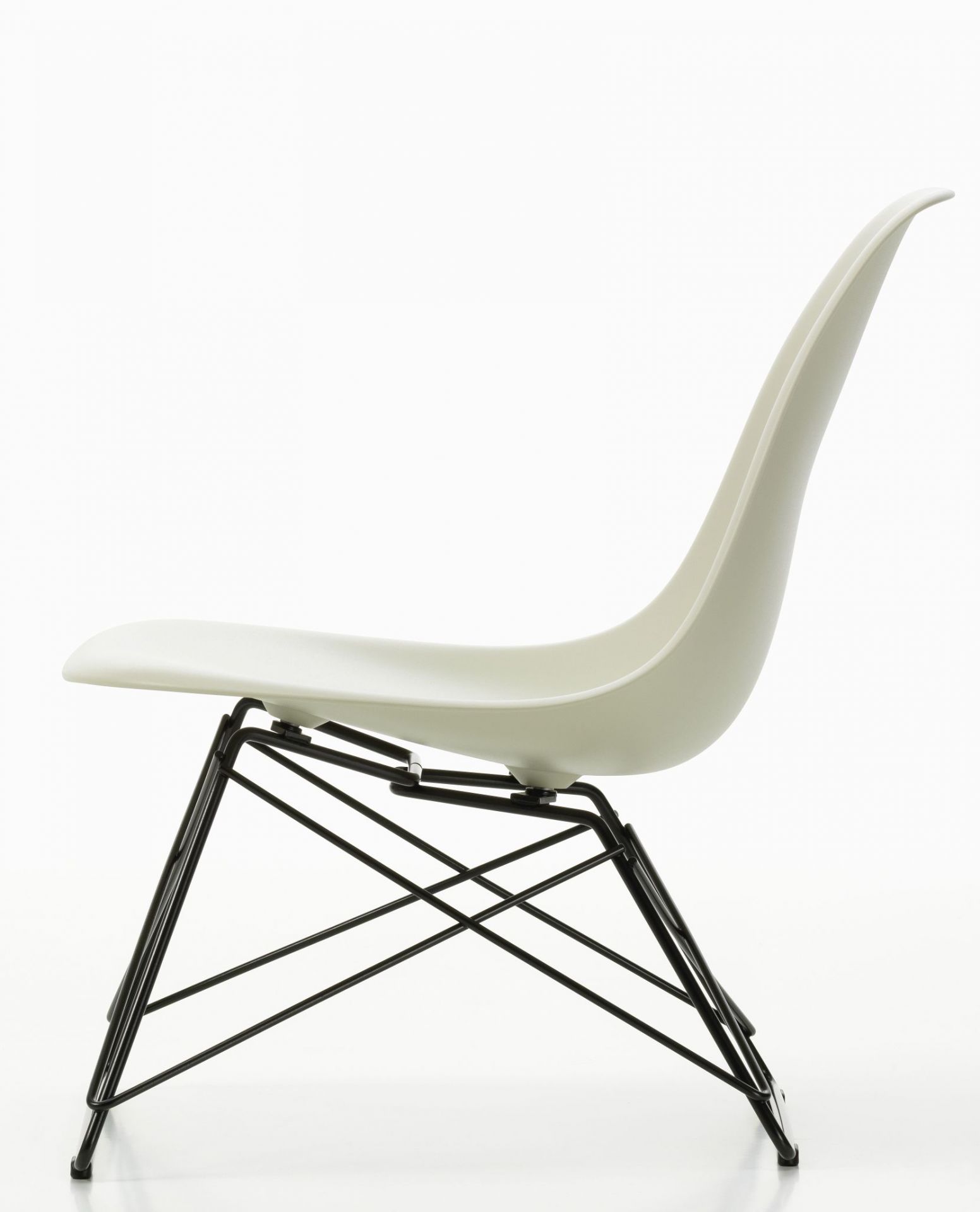 Eames Plastic Side Chair LSR Chair Vitra