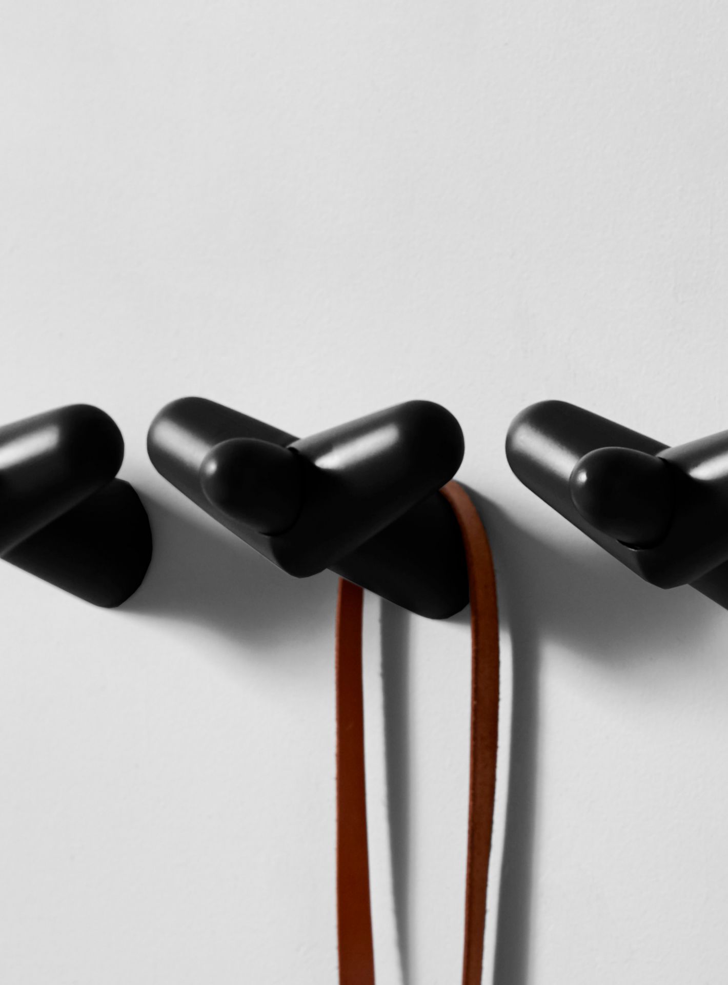 Tail Wing Hook Black Painted Birch Woud SINGLE PIECES