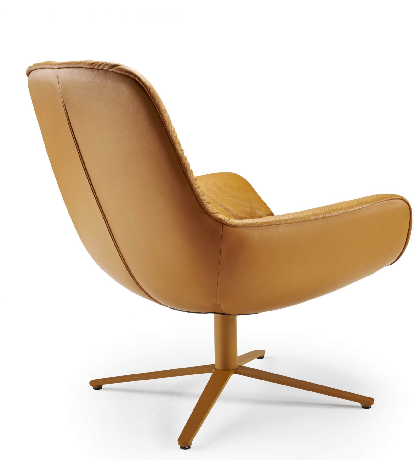 Leya Lounge chair Freifrau Manufaktur