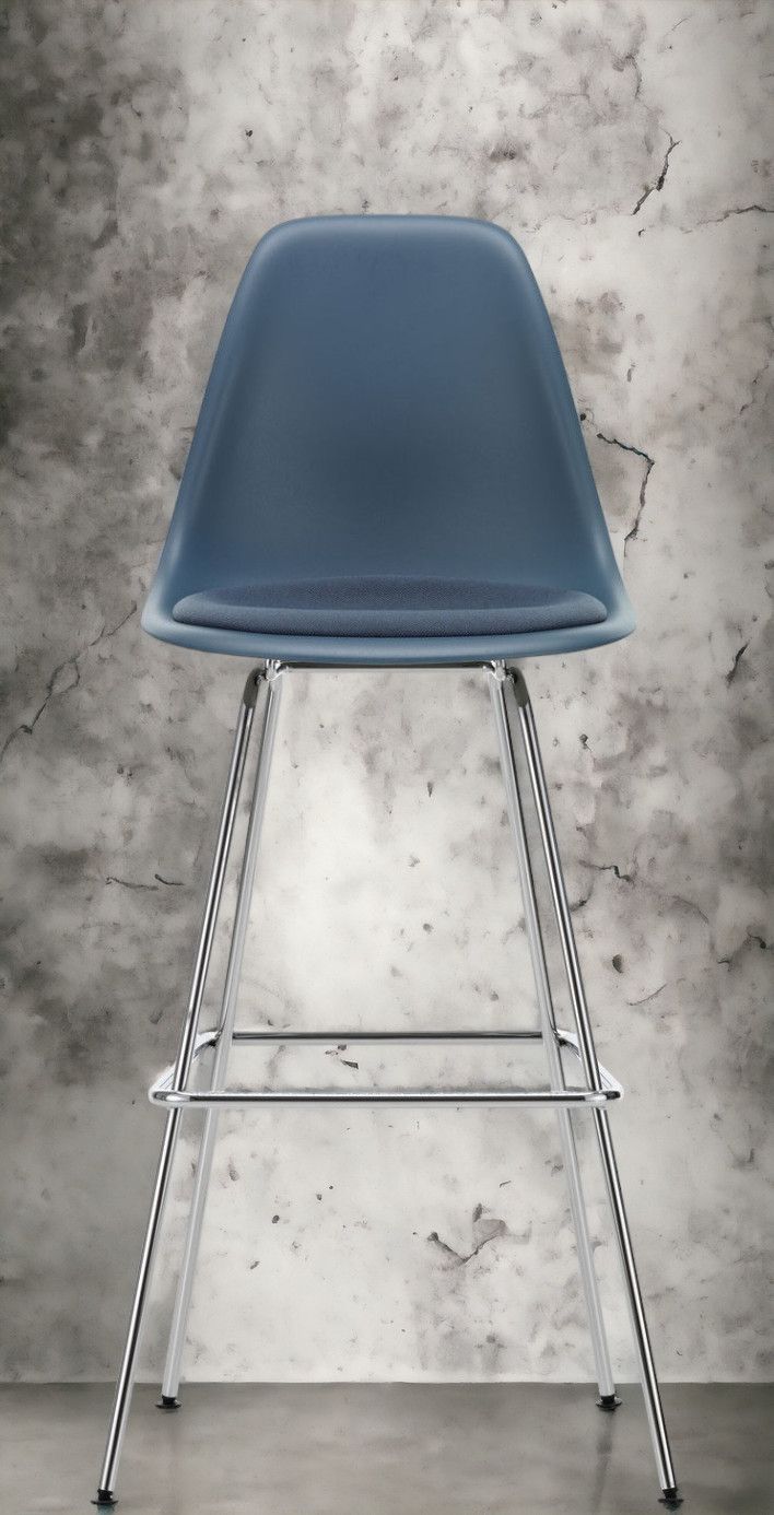 Eames Plastic Bar Stool Bar Stool High with seat cushion Vitra