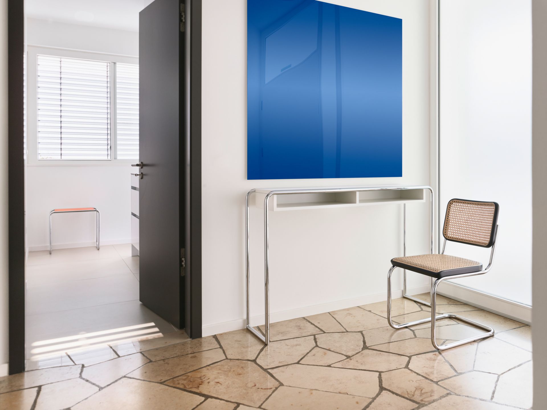 S 32 V Tubular Steel Classic Cantilever Thonet
