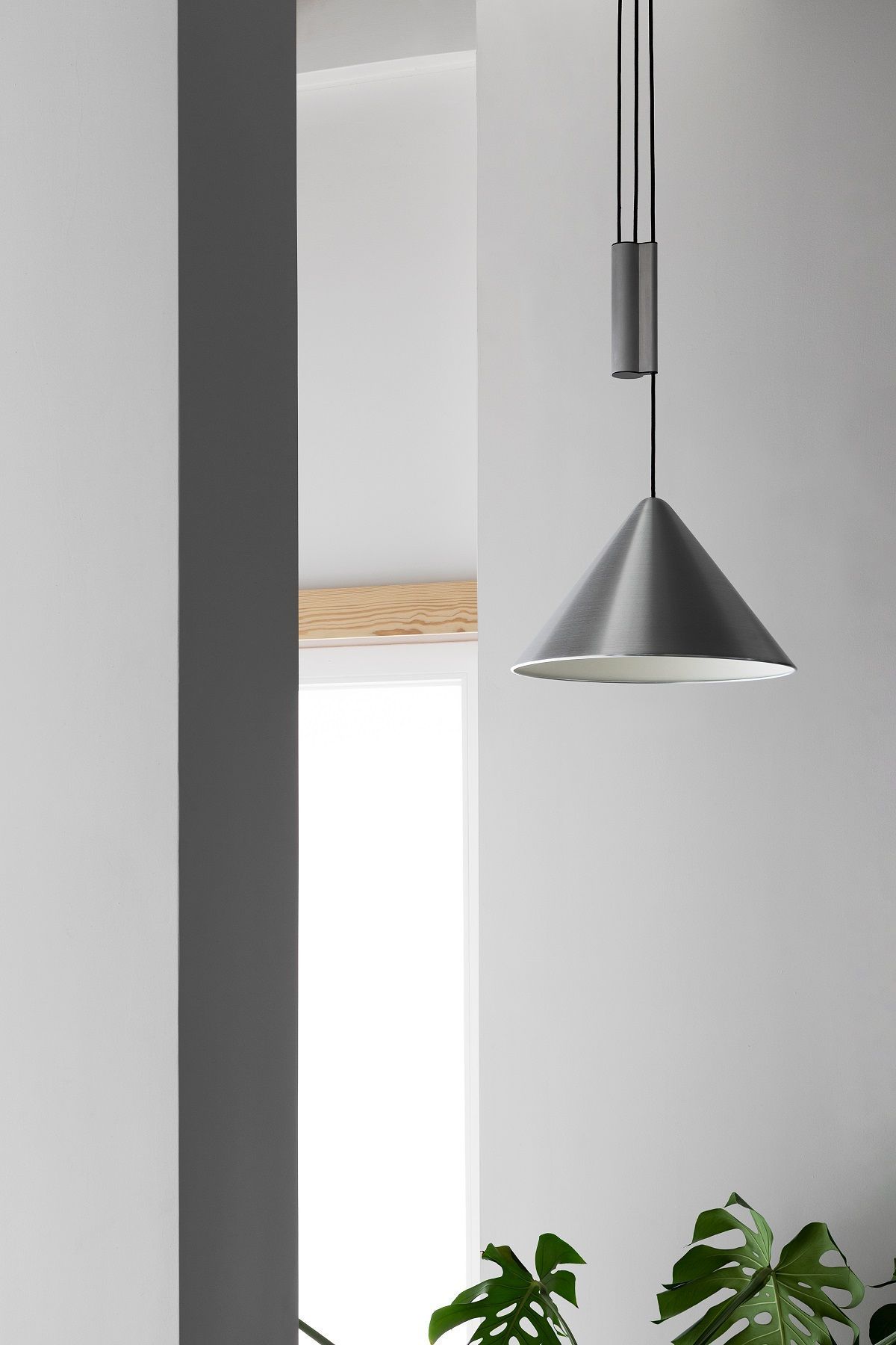 Compass Adjustable Pendant 430 pendant light Hay