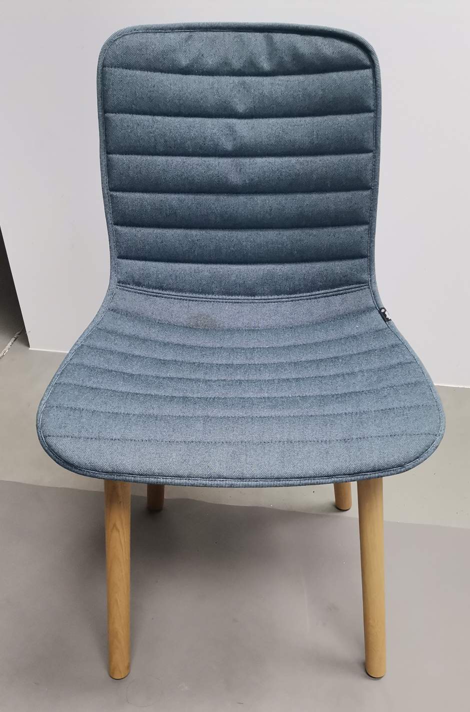 Hal Wood Fully upholstered OAK NATURE / SEAT COVER PLANO NERO/ICE BLUE Vitra IMPERFECT ITEMS