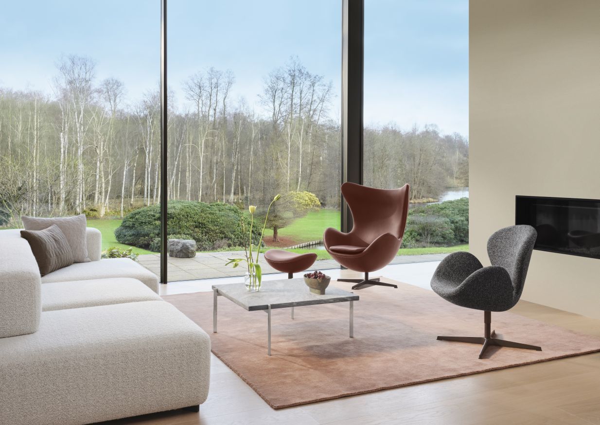 The Swan easy chair Fritz Hansen Anniversary Model
