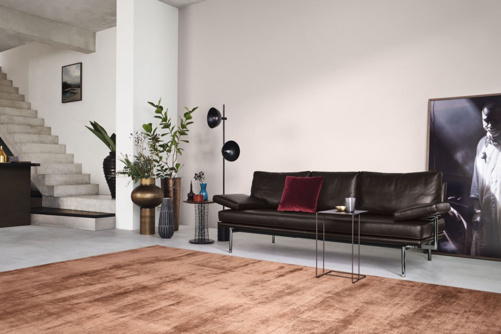 LIVING PLATFORM Sofa with two functional armrests Walter Knoll